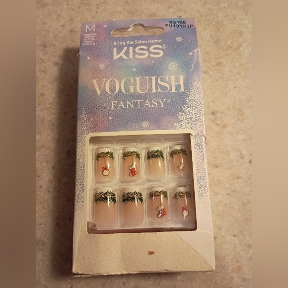 Bundle 2 Sets Of Kiss Voguish Press On Nails Size Medium Brand New! - Picture 3 of 6